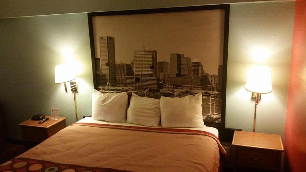 Super 8 By Wyndham Baltimore/Essex Area Eksteriør billede